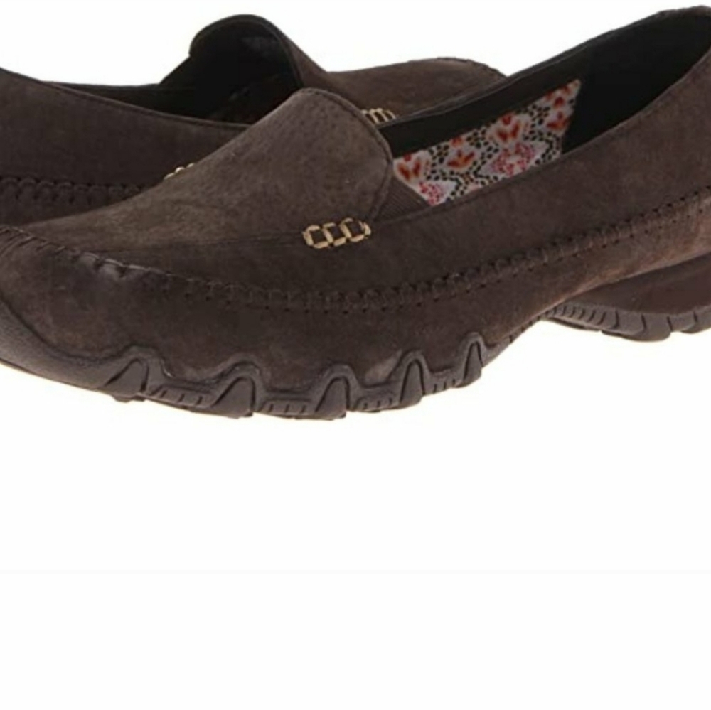 🎈SKECHERS 🎈relaxed fit